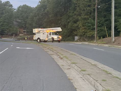 Crash takes down power lines in Durham, knocks out power to 2,000