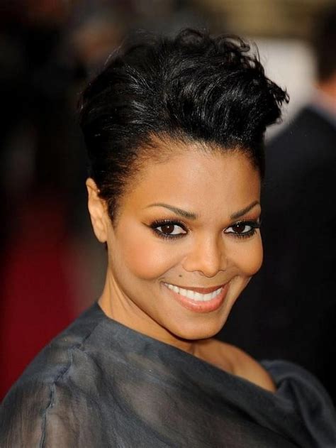 2022 Latest Short Hairstyles For African American Women With Round Faces