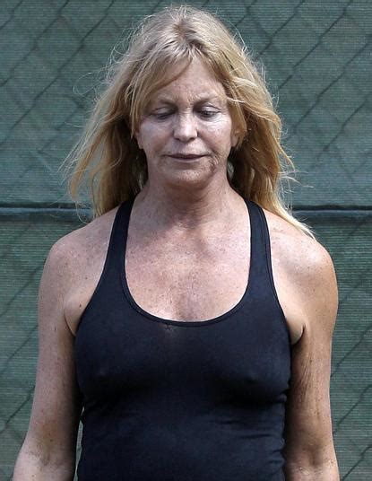 Goldie Hawn Goes Without Makeup