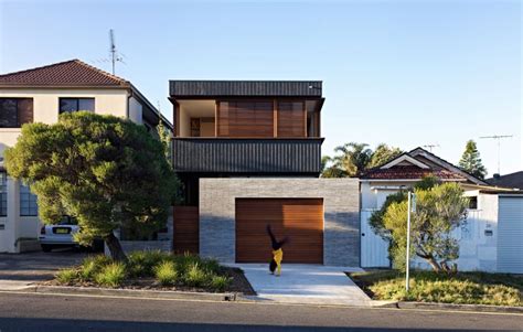 Plywood Beach House Retreat In Bondi By Aba