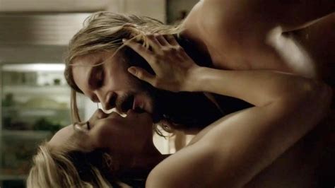 Laura Vandervoort Making Out In Hot Sex Scene From Bitten Free