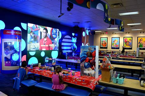 5 Reasons To Book Your Childs Party At Chuck E Cheeses