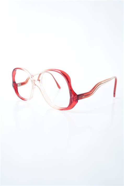 1980s Avant Garde Red Oversized Eyeglasses Cranberry Red Etsy Vintage Eyeglasses Cat Eye