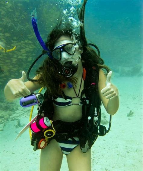 Pin By Johnny On Underwater Freedom Scuba Diver Girls Scuba Girl