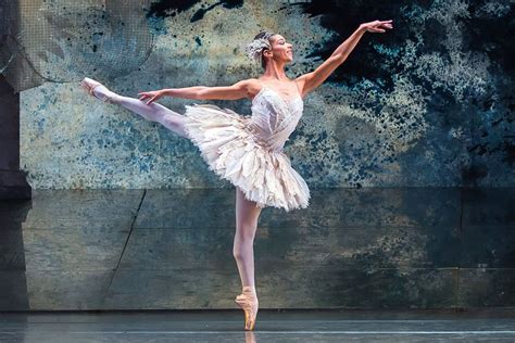 What A Professional Ballet Dancer Eats In A Day