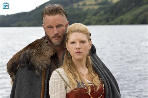 Vikings S1 Cast Travis Fimmel Ragnar Katheryn Winnick Lagertha Vikings Tv Show Vikings