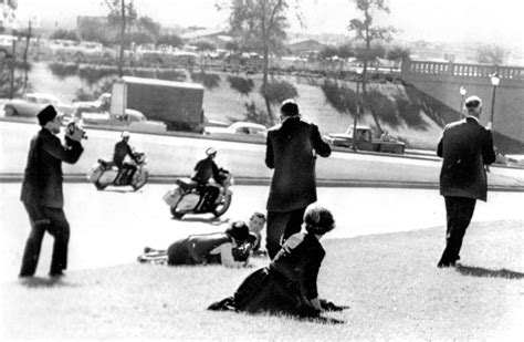 39 Rarely Seen Kennedy Assassination Photos That Capture The Tragedy Of