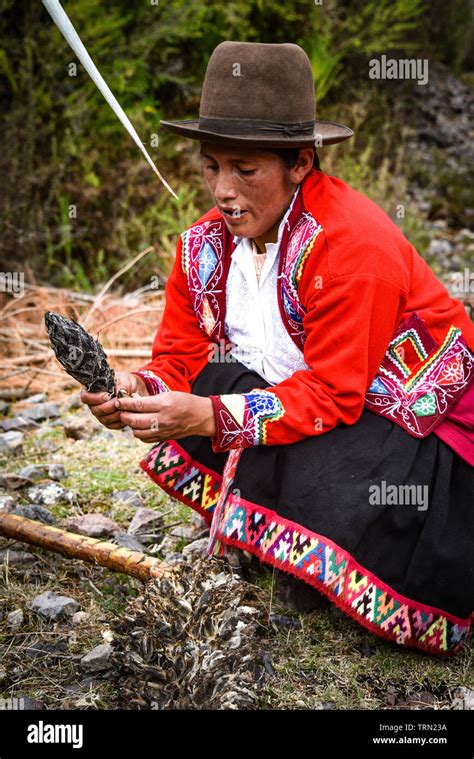 Sacred Valley Cusco Peru Oct 13 2018 Indigenous Quechua Lady With