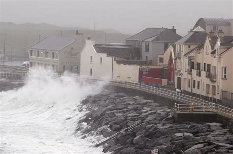 Storm Ellen to bring severe winds to Ireland and gusts of up to 70mph ...