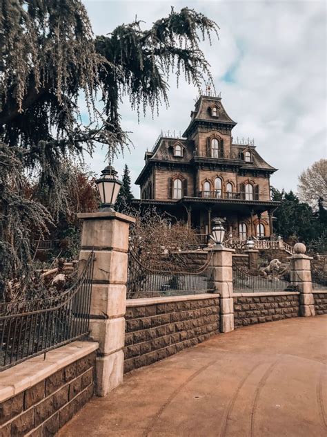 Everything You Ever Wanted To Know About Phantom Manor At Disneyland Paris Inside The Magic