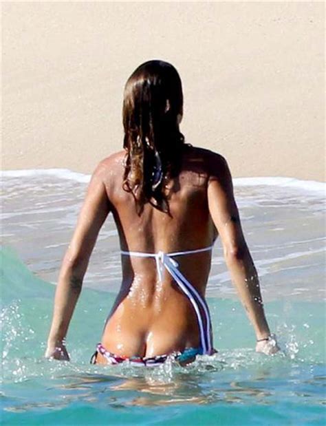 Elisabetta Canalis Nude Sex Pictures Free Beach Pussy