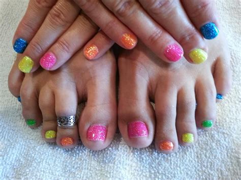 Glitter Toes And Nails By Gelish Glitter Toes Nails Manicure