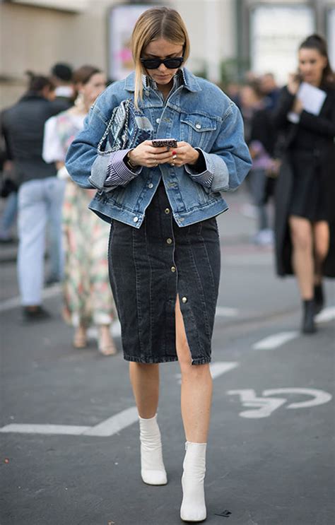 jeansrock kombinieren diese 3 styling regeln gelten für jeansröcke glamour