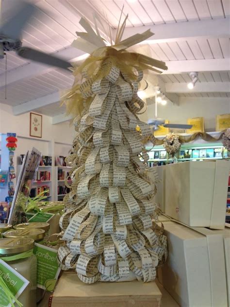 Christmas decoration ideas for outside library. Pin on Winter Holidays At School
