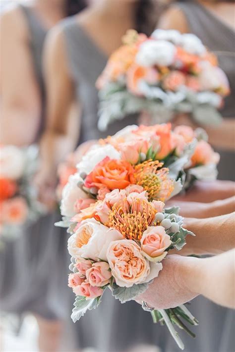 Planning a wedding that calls for a red bouquet? Wedding Color Trends: 30 Sunset Dusty Orange Wedding Color ...