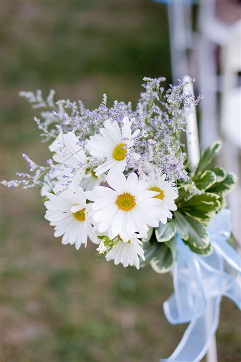 Because of the covid 19 crisis, we've noted relevant service changes for some of the florist shops below. Flower Idea for a wedding decoration. easy DIY if your ...