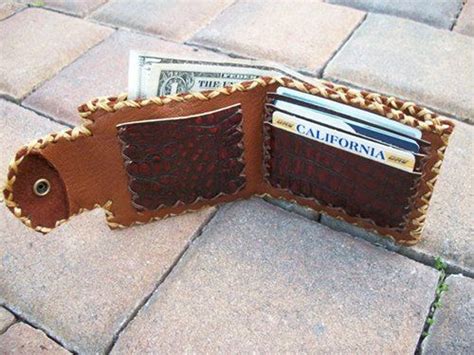 Weekend Diy Project How To Make A Leather Wallet The Art Of