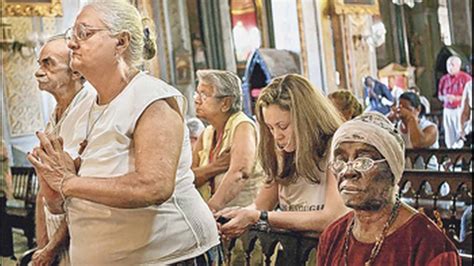 La Iglesia Cubana Vive Sufre Espera Y Trabaja El Nuevo Herald