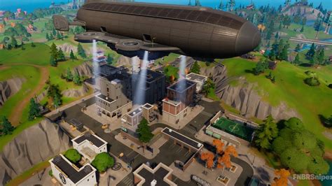 Fortnite Chapter 3 Tilted Towers Tour Io Youtube