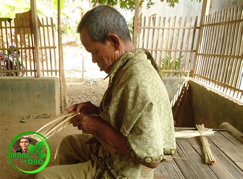 Bambu merupakan bahan material yang sangat mudah diolah dan dikreasikan menjadi kerajinan tangan yang unik menarik dan berbeda karena sifatnya yang lentur dan kuat. Cara membuat anyaman aseupan / kukusan dari bambu ~ Blog ...