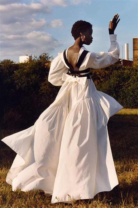 In mcqueen's breakthrough 1995 collection, highland rape—addressing the abuses rained upon his the mcqueen experience tapped into a whole new range of emotions and psychoses, vogue. Alexander McQueen F/W 20/21 | The Fashionography
