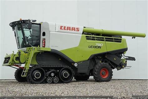 Used Claas Lexion 780 Tt Combine Harvesters Year 2013 For Sale