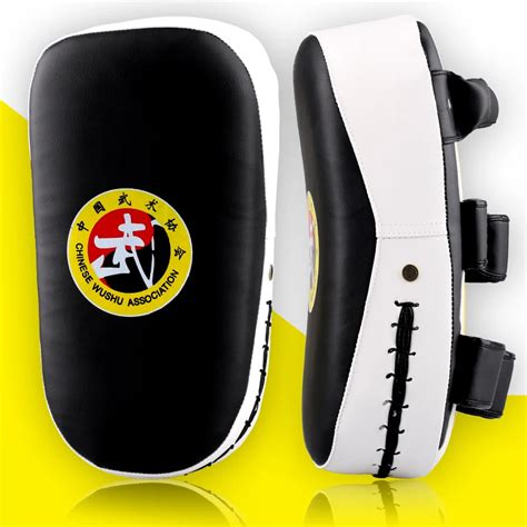 Hot Wholesale Quality Mma Foot Pads Target Muay Thai Kick Boxing Curve