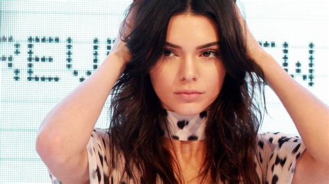 Kendall Jenner Gets A Restraining Order Against Her Stalker In Touch Weekly
