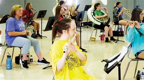 Loyd Star Band Prepares To Play March Daily Leader Daily Leader