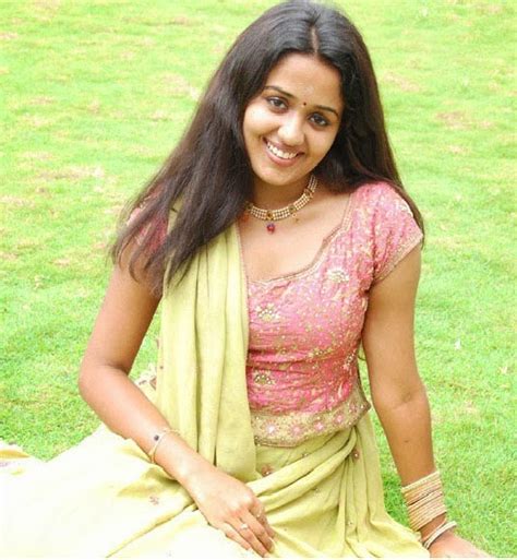 Sexy Indian Girl On The Field Leaked Self Shot Pics