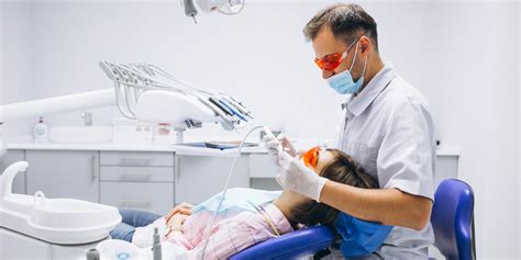 5 Signs That Why You Need An Emergency Wisdom Tooth Extraction