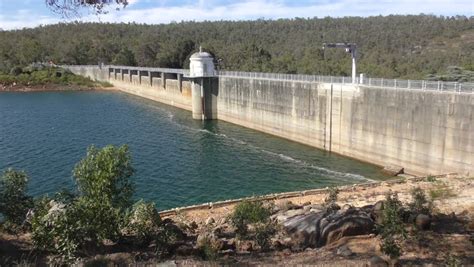 Concrete Wall Structure Mundaring Weir One Of The Major Drinking Water