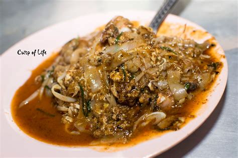 Hanya dengan menggunakan sos char koay teow nona, hidangan char koay teow (basah) dapat disediakan dengan hanya 5. Char Koay Teow Parit/Longkang @ Bayan Baru, Penang - Crisp ...