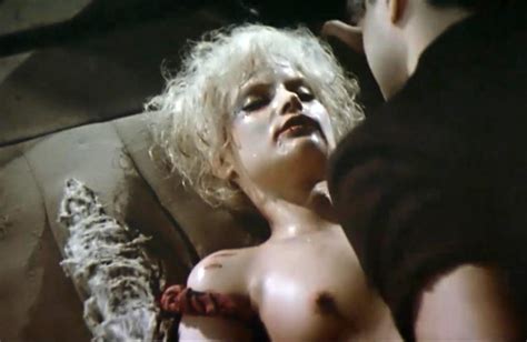 Jennifer Jason Leigh Hard Sex In The Last Exit To Brooklyn Free
