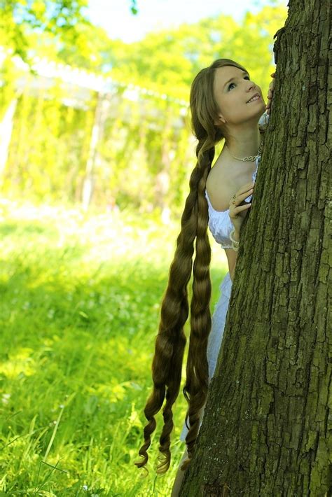 Girls with very long hair: July 2013