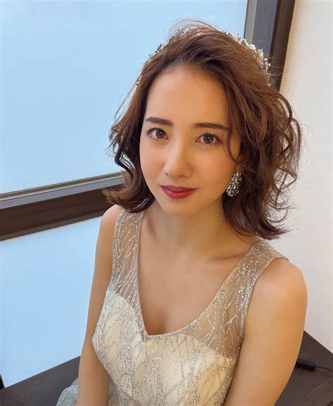 服部由紀子さんのインスタグラム写真 服部由紀子instagram「ふうかさんの2パターン。 モデルをやってくれたのは、 去年担当した卒花嫁のふうかさん。 堂々と綺麗に歩いてくれる様は