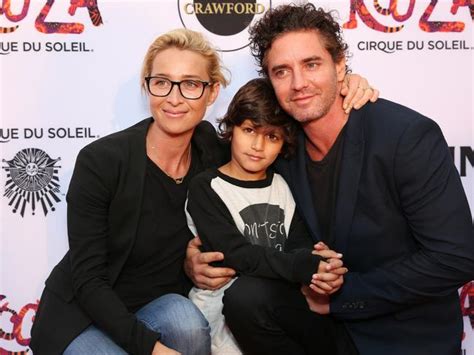 Palace of dreams (young girl). Offspring season 7: Asher Keddie urges Nina to 'grow up ...