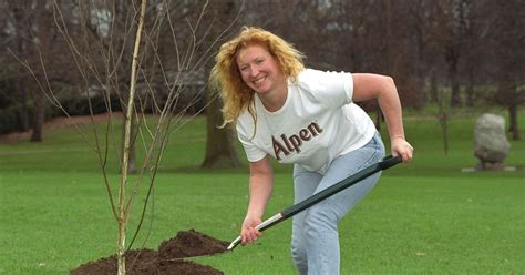 Charlie Dimmock Was Warned Against Not Wearing A Bra During Ground