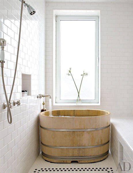 It's like you're not even trying to be organized. Metropolitan Musings: Dreamy Bathrooms