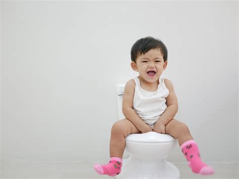 Pp couple anak kecil terpisah yang lagi viral di tiktok. 11 Rekomendasi Toilet Anak Terbaik untuk Anak yang Mulai ...