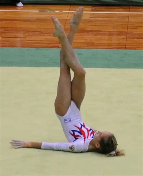 Viktoria Komova Russia Hd Artistic Gymnastics Photos Gymnastics Photos Artistic Gymnastics