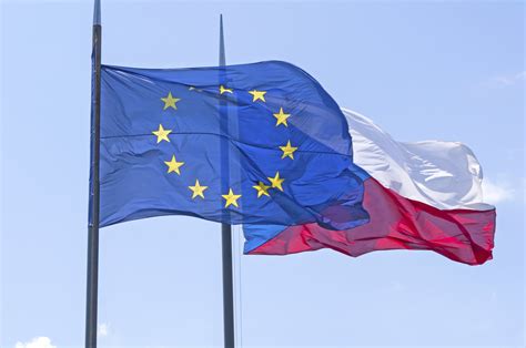 Jde o přímořský stát, jehož hranici tvoří z větší části baltské moře. MF: Ekonomická úroveň ČR ve srovnání s 19 zeměmi eurozóny ...