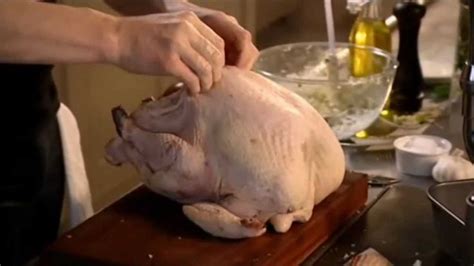 5 kg turkey, butter mixture, 500 gms butter soft, to taste salt, 1 tbsp black pepper (crushed), 4 tbsps olive oil, 2 lemon lemon juice zest of and juice, (puree) 3 cloves garlic, handful parsley (chopped), filling for cavity, 2 onions with skin (halved), 1 lemon (whole). Gordon Ramsay - Christmas Turkey with Gravy THANKSGIVING ...