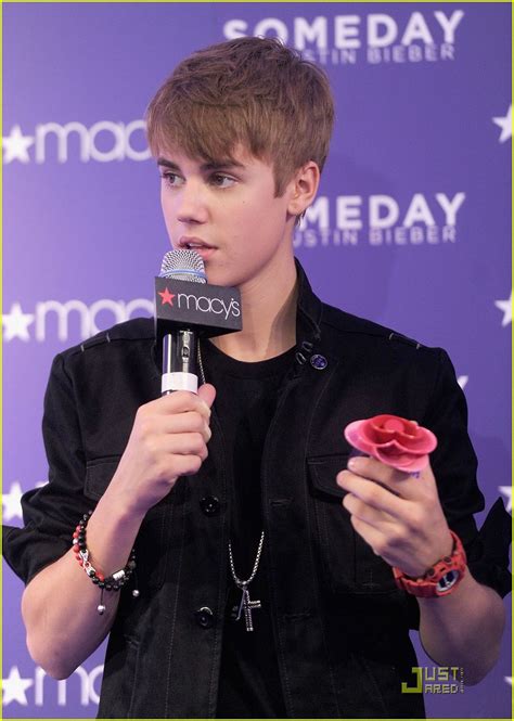 Aiming at girls from 14 to 18 years old, who make up most of his fans, the teen pop star justin bieber launches his first prestige market fragrance named someday. Justin Bieber Someday perfume - Justin Bieber Someday ...