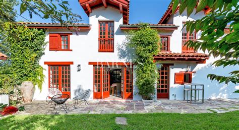 25 annonces de location à st jean de luz. À vendre Maison / Villa Saint-Jean-de-Luz - 1 750 000