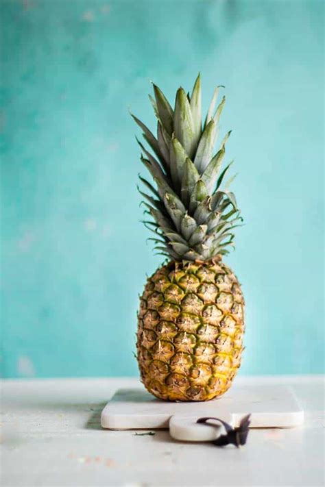 Grilled pineapple is amazing, and if you've never tried it, this sweet and tangy recipe is a great place to start. Sweet and Spicy Grilled Pineapple with Cinnamon (Whole30 ...