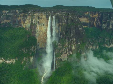 Amazing World Angel Falls The Worlds Highest Waterfall