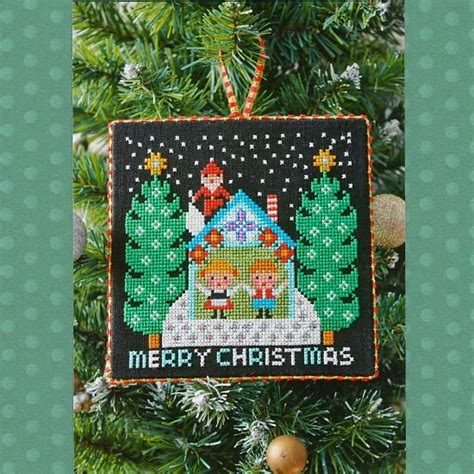 Line of patterns are whimsical modern cross stitch patterns from japanese designer, kyoko maruoka. Gera Cross Stitch - Santa Has Come 1