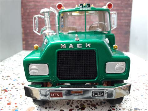 Gallery Pictures Mpc Mack Dm600 Tractor Plastic Model Truck Kit 125