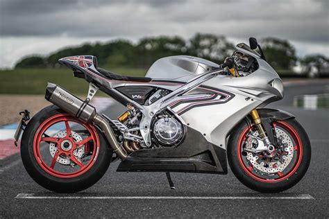 2023 norton v4sv first look [photos specs and video]